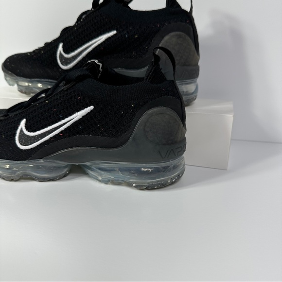 AIR VAPORMAX 2021 FLYKNIT BLACK METALLIC SILVER SPECKLED WOMENS SHOES SIZE 6.5 - Picture 9 of 10